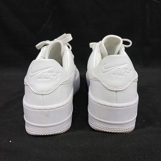 Air Force 1 Women's White Skate Shoes Size 9 image number 4