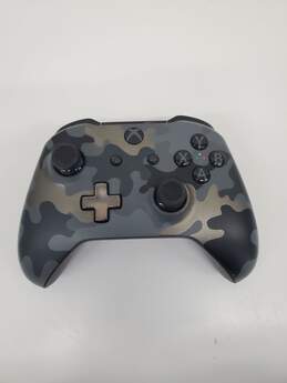 Xbox One Wireless Gaming Controller Arctic Camo Special Edition Untested