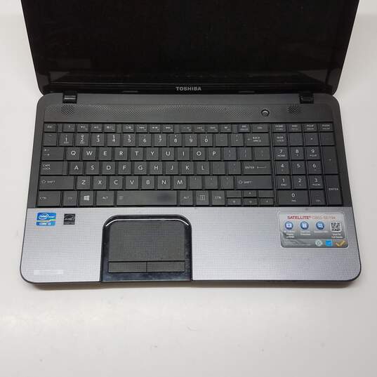 Toshiba Satellite C8550-S5194 Untested for Parts and Repair image number 2