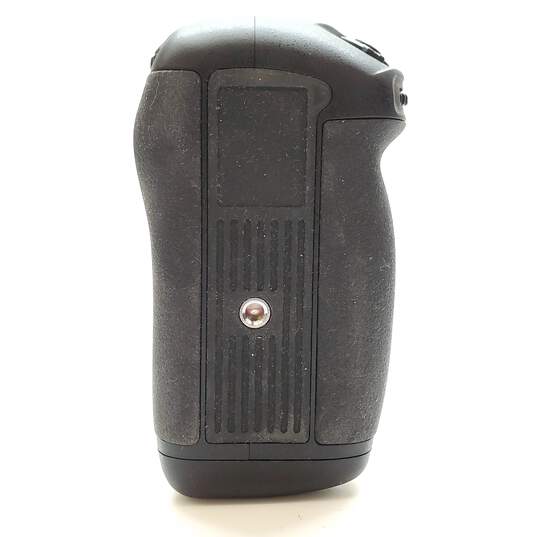 Vivitar VIV-PG-D610 | Powered Battery Grip for Nikon D610 image number 4