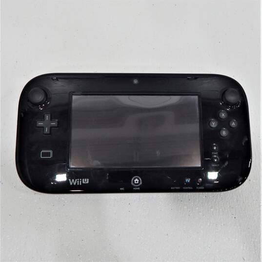 Nintendo Wii U Console and GamePad image number 7