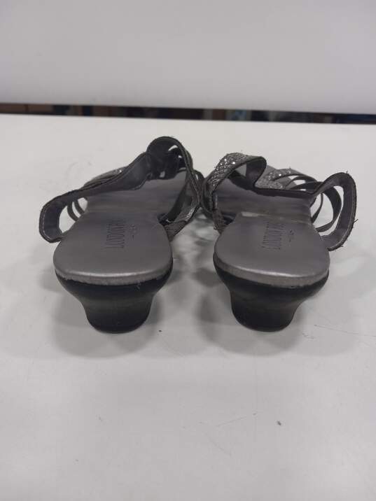 London Fog Women's Gray Sandals Size 8M image number 4