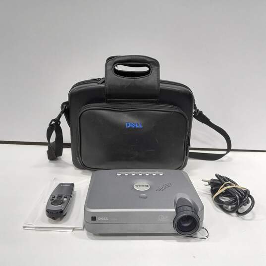 Dell 3100mp DLP Front Projector w/Soft Case image number 2