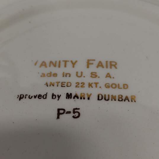 Vanity Fair P-4 Warranted 22k Gold Bread Plates 6pc Bundle image number 4