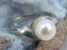 10K White Gold Cultured Pearl Ring 2.7g