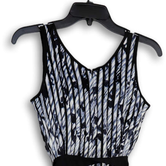 NWT Womens White Black Striped Sleeveless V-Neck Fit & Flare Dress Size XS image number 4