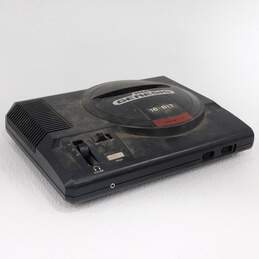 Sega Genesis Model 1 + Controllers alternative image