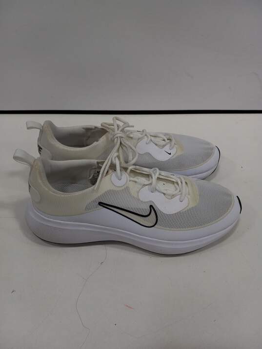 Nike Women's White Sneakers Size 8.5 image number 3