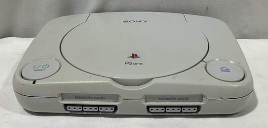 Sony PlayStation 1 Slim image number 3
