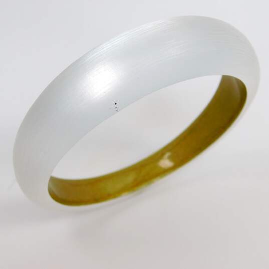 Alexis Bittar Tapered Hand-Carved Clear Lucite & Gold Tone Bangle Bracelet 25.8g image number 3