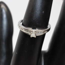 10K White Gold Diamond Ring Size 7 - 40.5g