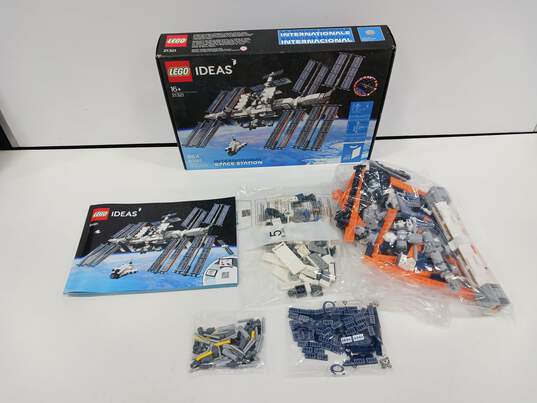 Bundle of 2 Assorted Opened LEGO Sets image number 5