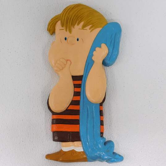 Vintage Handmade  Peanuts Linus  Chalkware Wall  Plaques image number 1