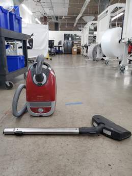 Miele S 5281 Callisto Canister Vacuum Cleaner for parts/repair