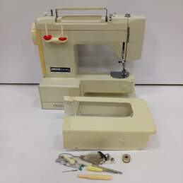 Necchi Sewing Machine 535FA alternative image