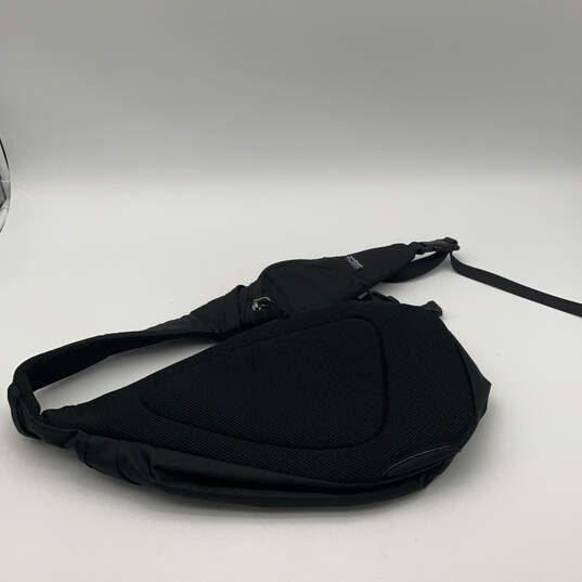 Mens Black Adjustable Strap Buckle Zipper Inner Pockets Fanny Pack image number 2