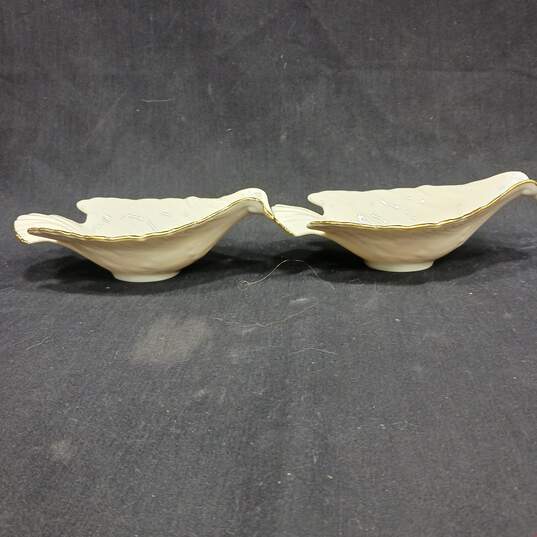 Pair of Lenox Dove Dishes IOB image number 3