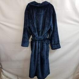 DANIEL BUCHLER Men's Plush Robe In Midnight Blue Size L/XL alternative image