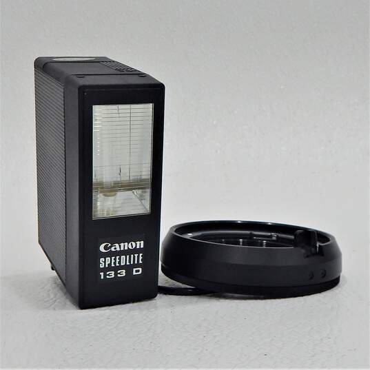 Canon FTb QL 35mm SLR Film Camera w/ 50mm Lens, Flash & Case image number 9
