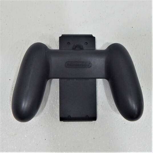 4 Nintendo Switch Joy-Con Grips HAC-011 image number 7