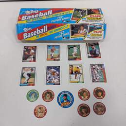 1992 Topps Baseball Sports Trading Cards Bundle alternative image