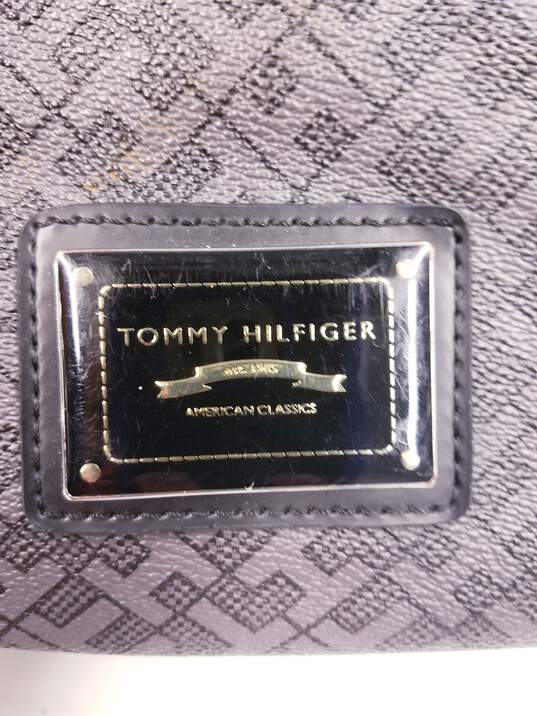 Tommy Hilfiger Monogrammed Shoulder Bag Grey, Black image number 11