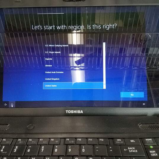TOSHIBA Satellite C655D 15in Laptop AMD E-300 CPU 4GB RAM & HDD image number 8