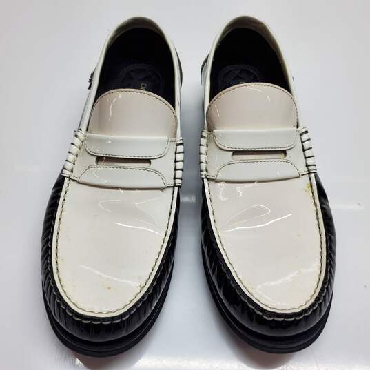AUTHENTICATED WMNS DOLCE & GABBANA PATENT LEATHER LOAFERS SZ 6 image number 4