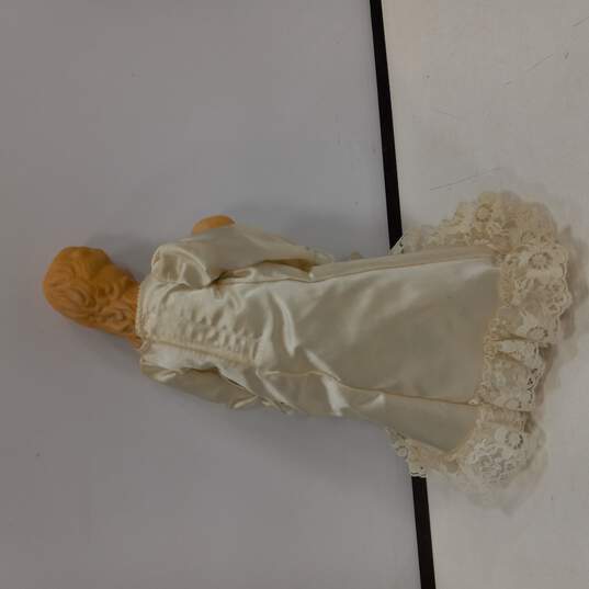 Bundle of Assorted Porcelain Dolls image number 6
