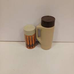 2 Vintage Thermos Brand Containers alternative image