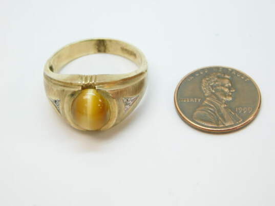 Men's Vintage 10K Gold Oval Yellow Cat's Eye Cabochon Diamond Accent Side Stones Ring 5.5g image number 3