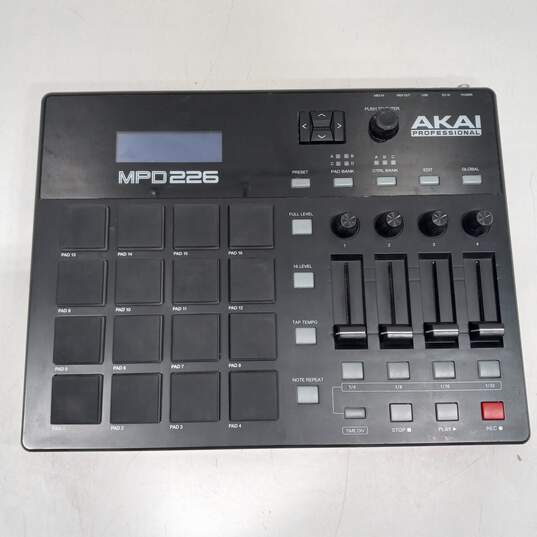 Akai Professional MPD226 MIDI Interface image number 1