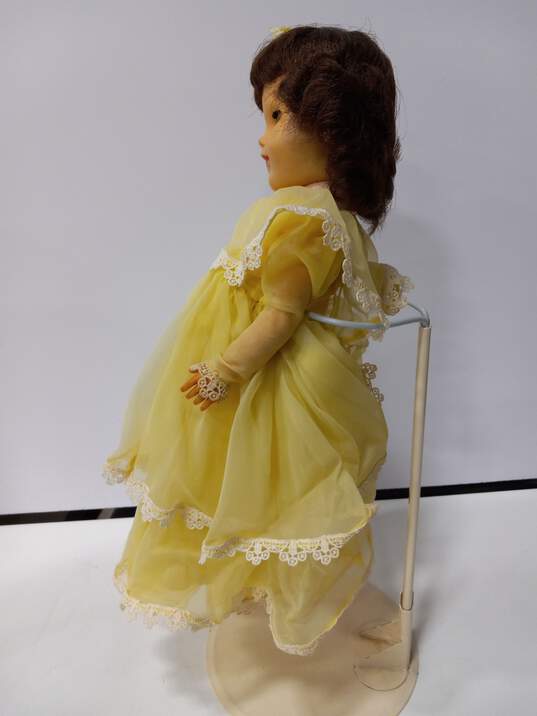 Heirloom Dolls Doll in Box image number 4