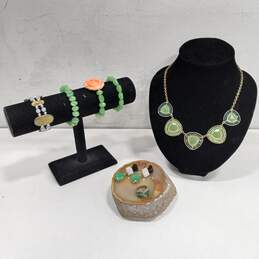 7 pc Set of Assorted Costume Jewelry