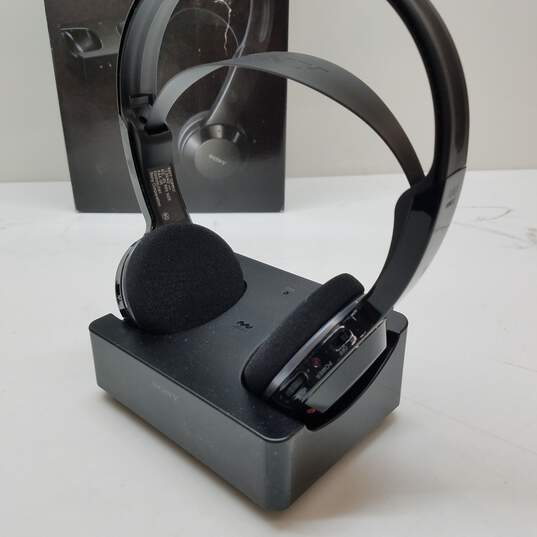 Sony Cordless Stereo Headphone System MDR-IF245RK image number 3