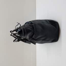 Coach Vintage Black Leather Shoulder Bag alternative image