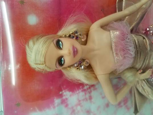 2009 Holiday Barbie Doll N6556 Mattel image number 2