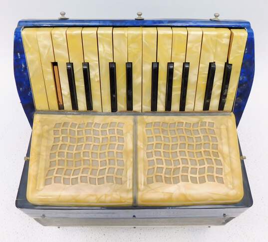 VNTG Sibylla Excellenz 25 Key/40 Button Blue Piano Accordion (P&R) image number 4