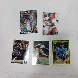 4lb Bundle of Assorted Sports Trading Cards alternative image