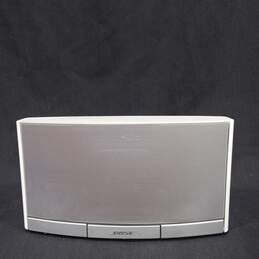 Bose SoundDock White Portable Digital Music System In Case With Accessories alternative image