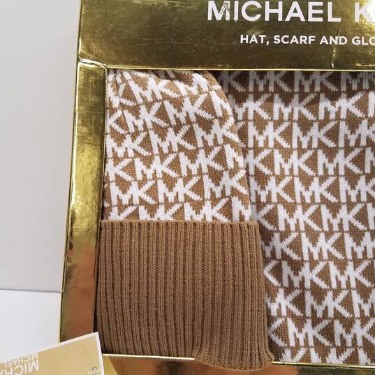 Michael Kors Knit Hat Scarves & Gloves Beige Gift Set image number 2