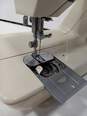 Singer Touch-Tronic 2000 Memory Sewing Machine image number 6
