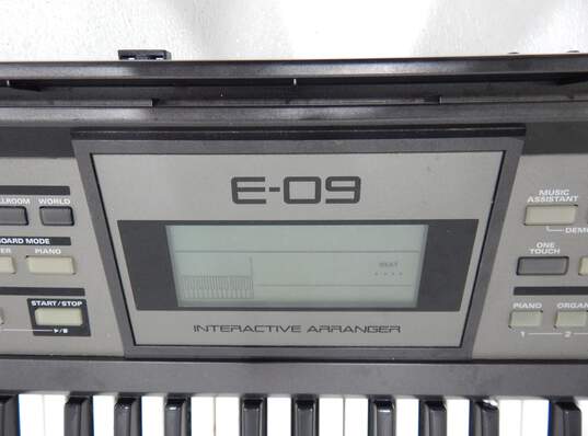 Roland Brand E-09 Model Interactive Arranger Electronic Keyboard/Piano (Parts and Repair) image number 7