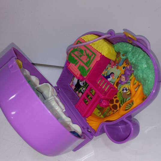 2 Polly Pockets image number 3