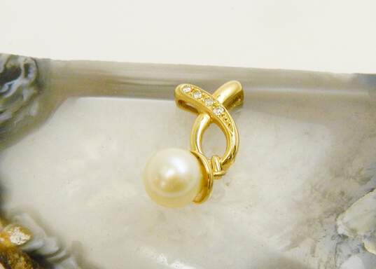 14K Yellow Gold Pearl & Diamond Accent Ribbon Charm 1.8g image number 4