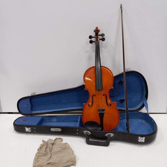 Skylark Brand Violin in Hard Case image number 1