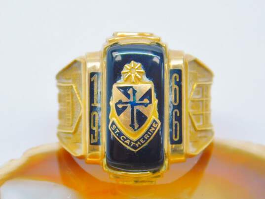 Vintage 1966 10K Yellow Gold Onyx Class Ring 8.3g image number 1