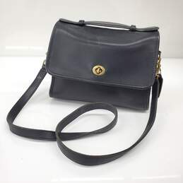 Vintage Coach Black Leather Turnlock Shoulder Bag