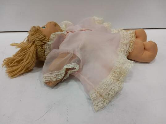 Vintage Cabbage Patch Girl Doll image number 4