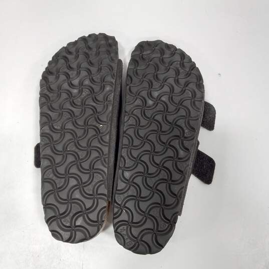 Women's Birkenstock  Black Suede Arizona Sandals Size 7 image number 5